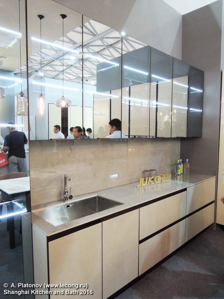 Выставка Shanghai Kitchen and bath 2016  JUKAI KITCHEN 钜凯橱柜