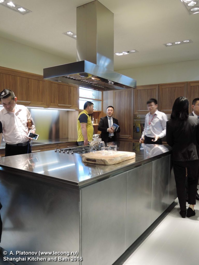 Выставка Shanghai Kitchen and bath 2016 — VENETA CUCINE