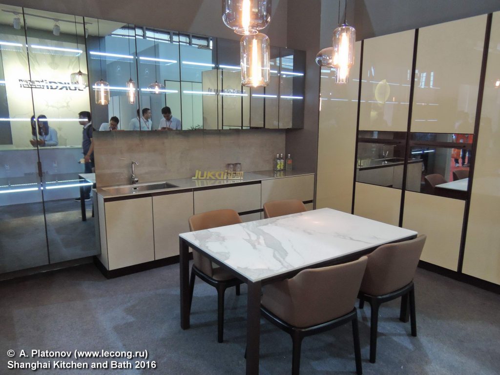 Выставка Shanghai Kitchen and bath 2016  JUKAI KITCHEN 钜凯橱柜