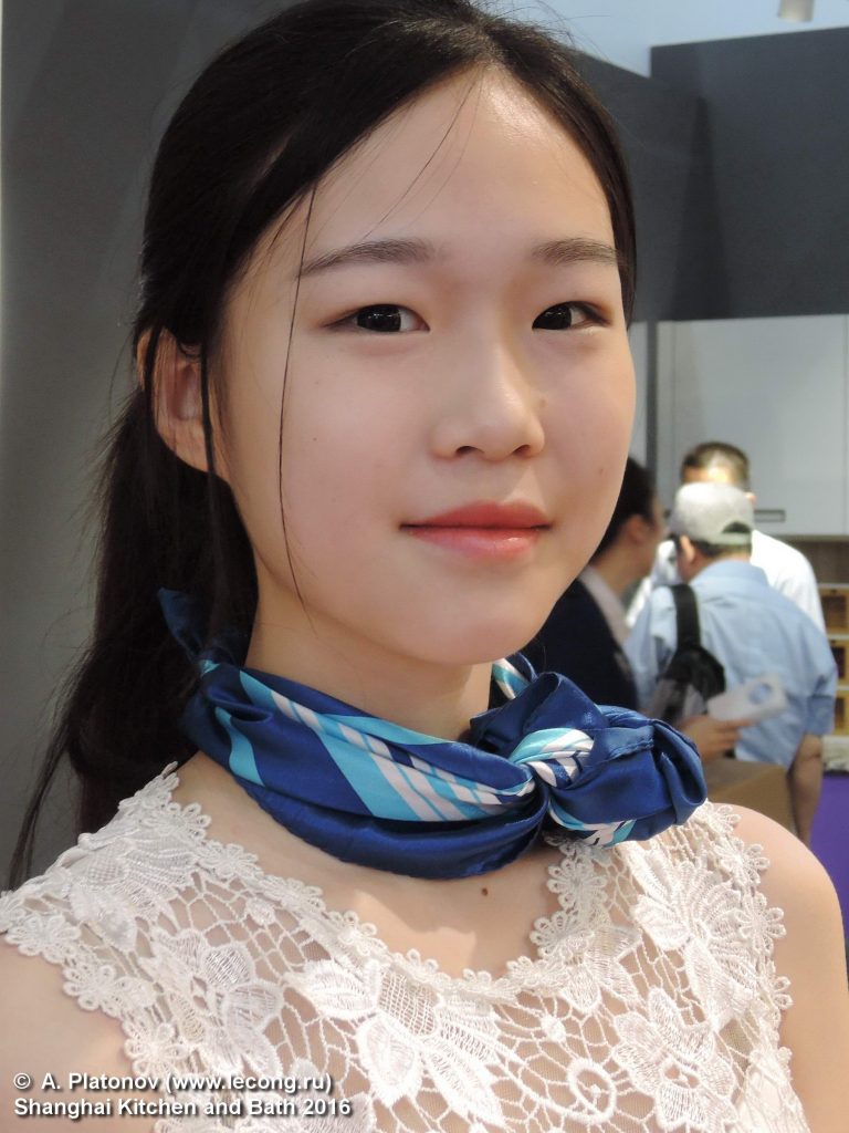 LiXil Haier kitchen - выставка кухонной мебели в Китае