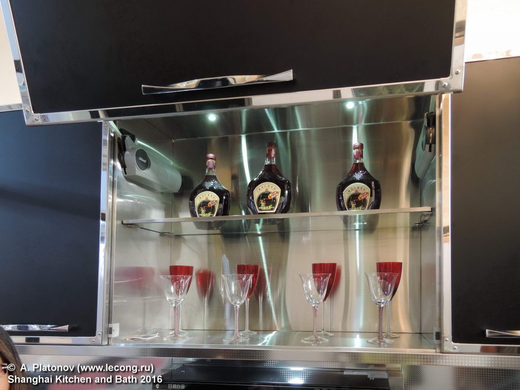 RI SHIN BAIJIN KITCHEN - китайский производитель кухонной мебели выставка в Шанхае