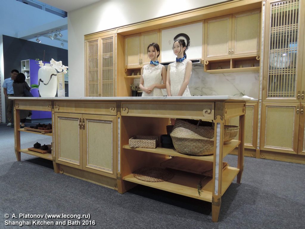 LiXil Haier kitchen - выставка кухонной мебели в Китае