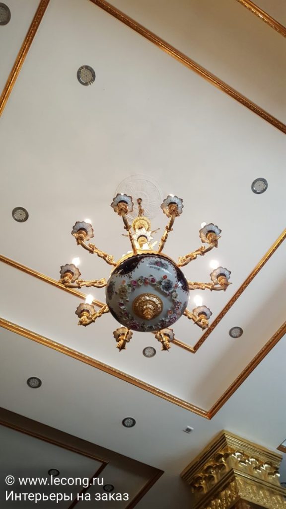 интерьеры на заказ люстра барокко керамика бронза