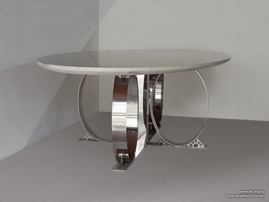 Обеденный стол модерн италия