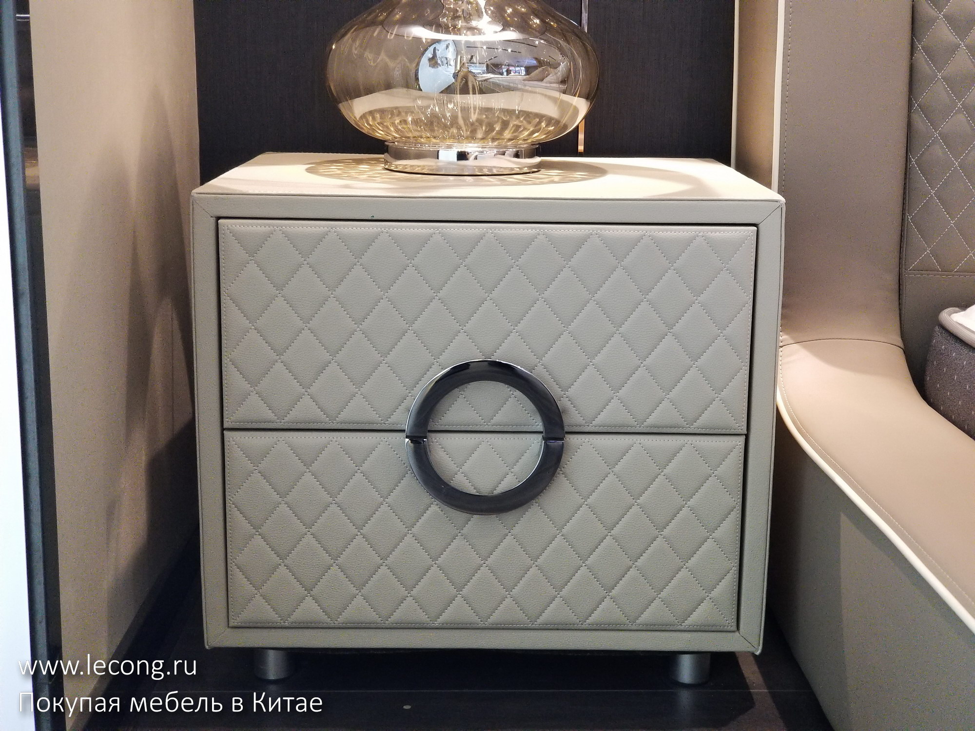 Купить тумбу прикроватную в Китае