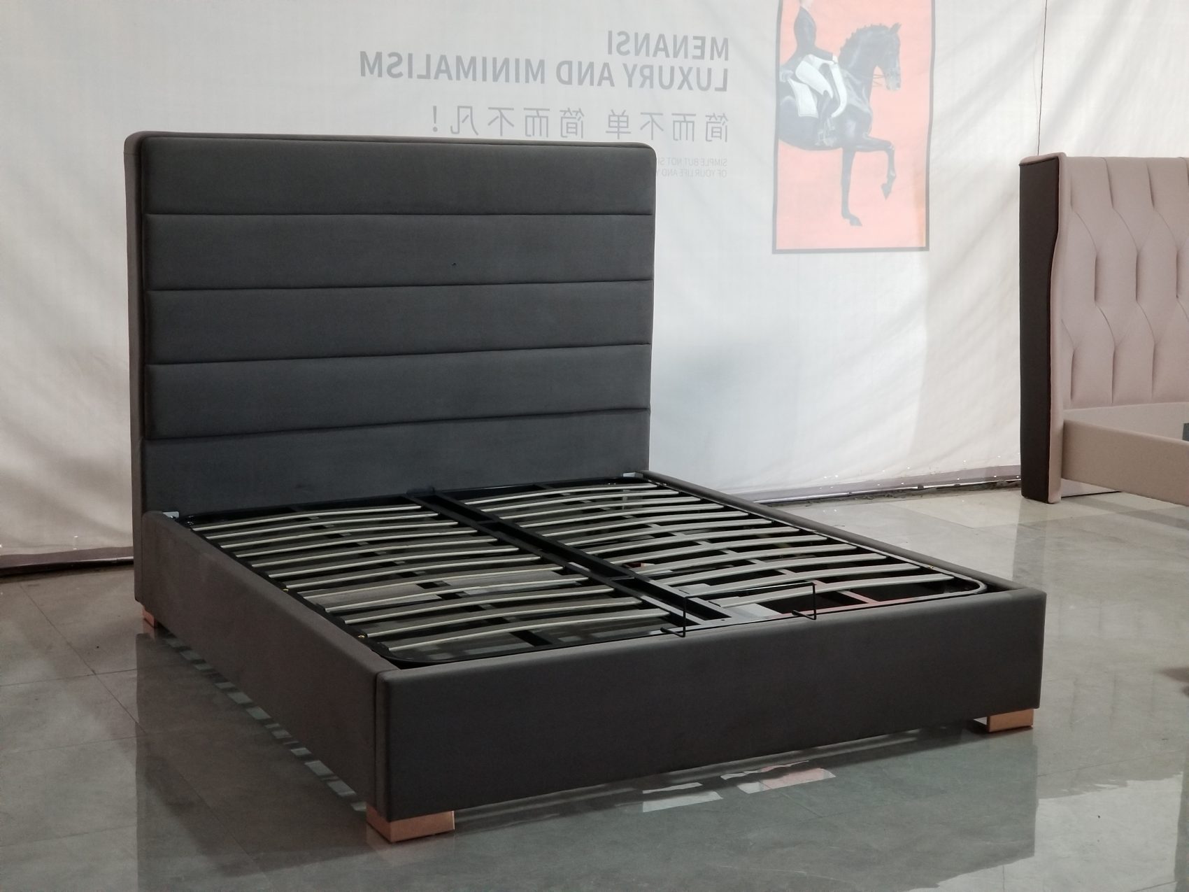 Кровать на заказ реплика